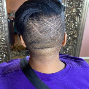 Laurie Smith Color & Texture in Royal Oak, MI