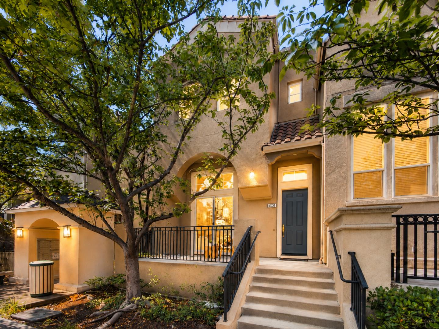 8 Blocks Real Estate, #1 Real Estate Brokerage in Santa Clara in Santa Clara, CA