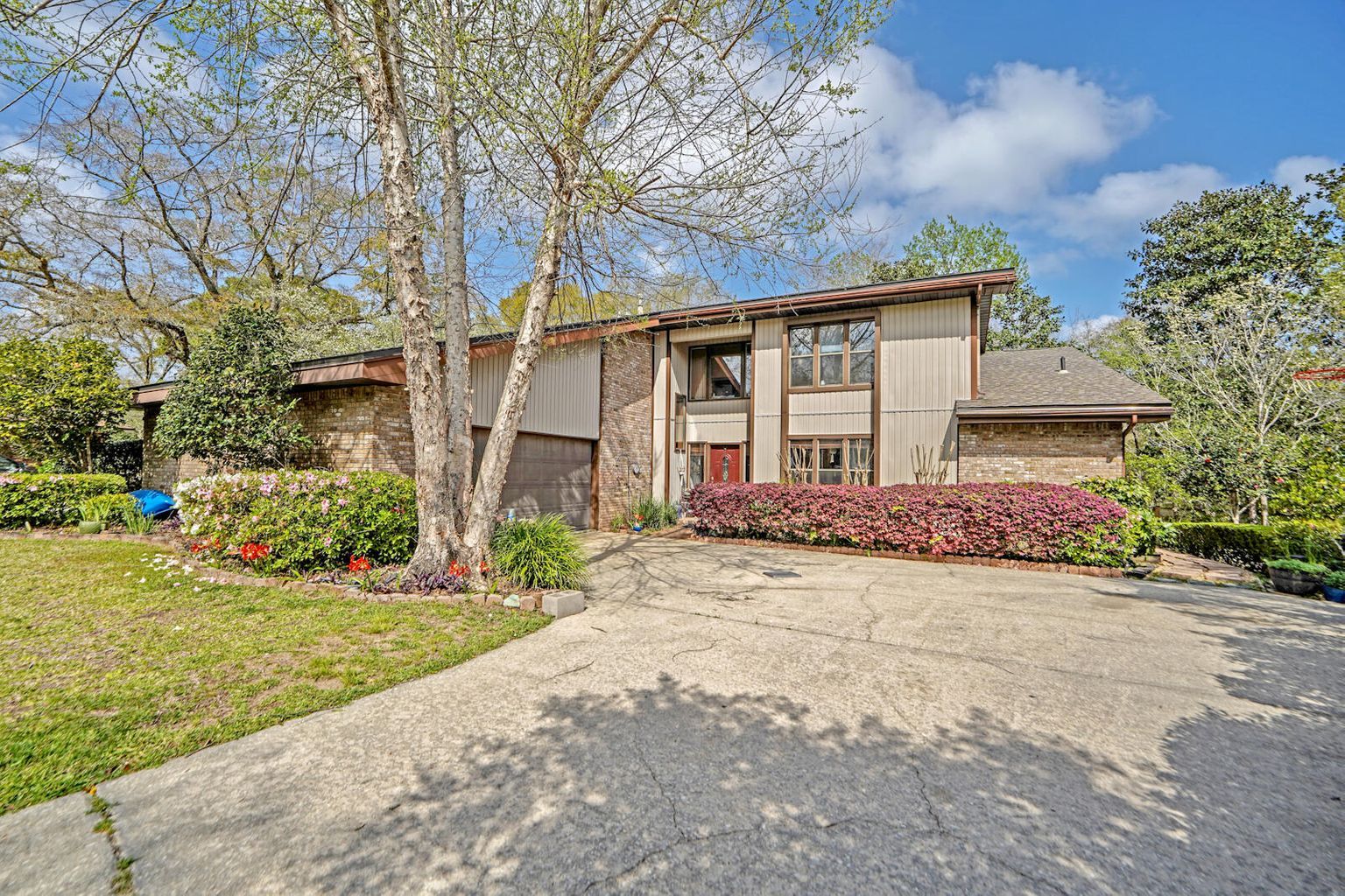 Back Stage Realty in Valparaiso, FL (4)