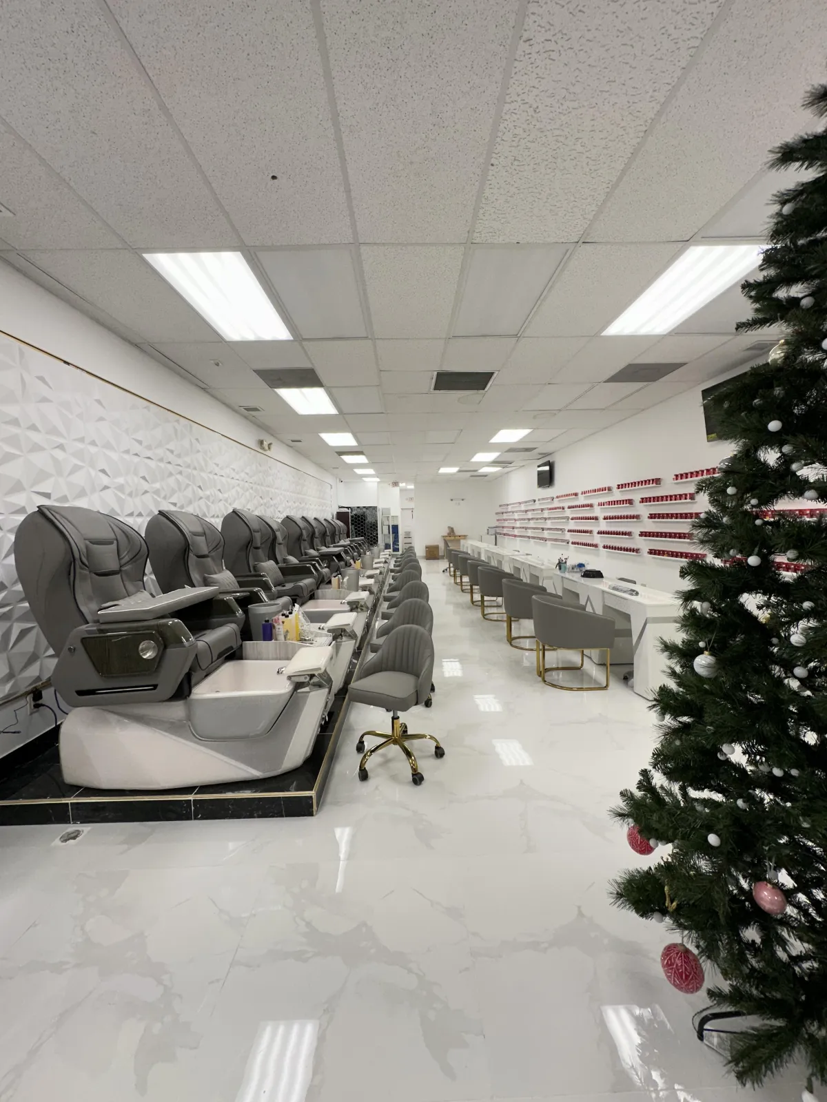 Century Nails in Lauderhill, FL (3)