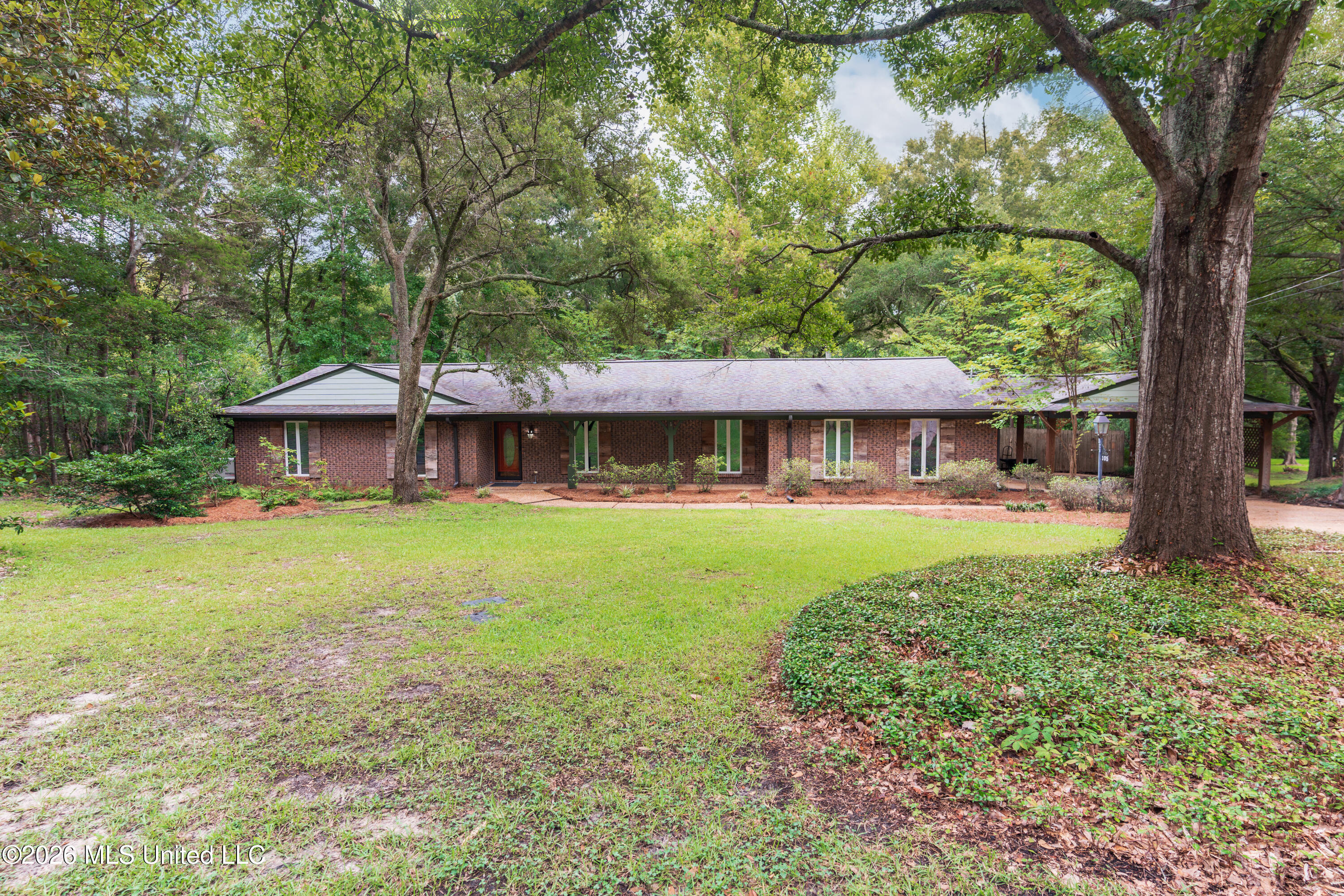 Godfrey Realty Group in Clinton, MS (2)
