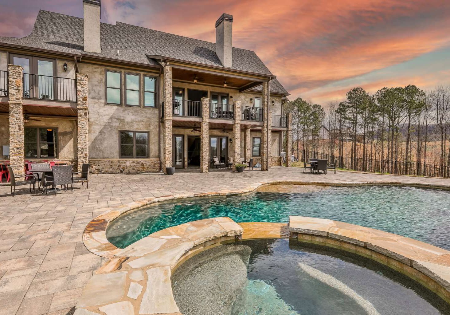 Mountain Realty in Hiawassee, GA (6)