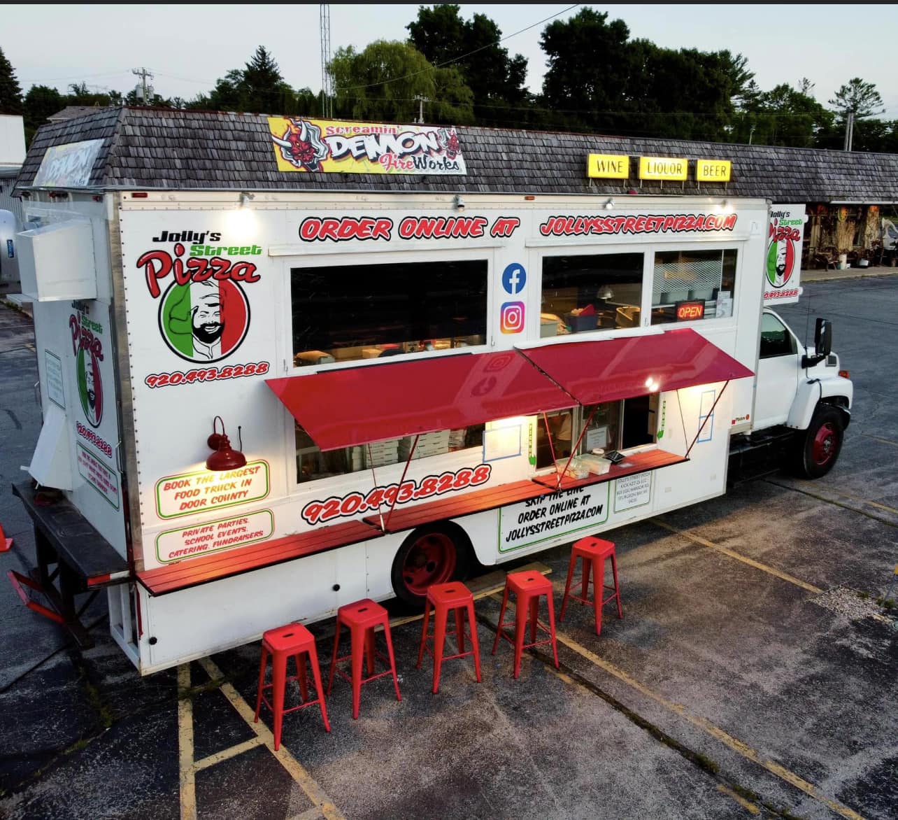 Jolly's Street Pizza in Sturgeon Bay, WI (4)