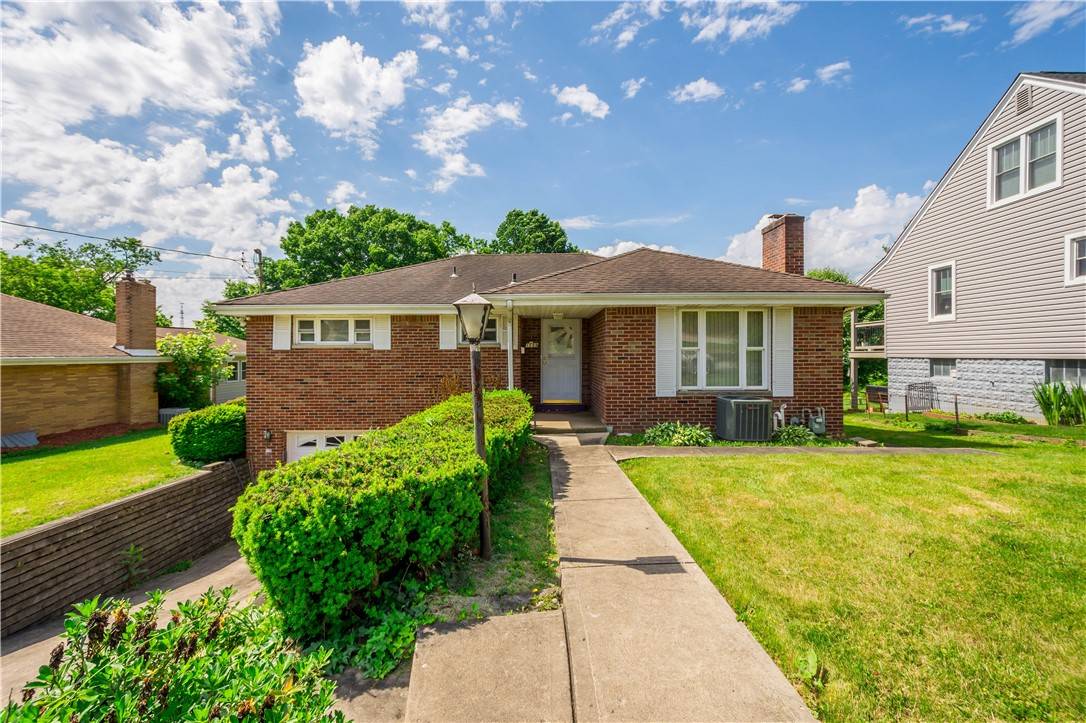 Jen Crouse REALTOR in Upper St Clair, PA (6)