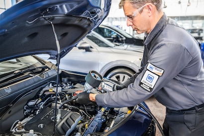 Hallada Chevrolet Service in Dodgeville, WI (2)