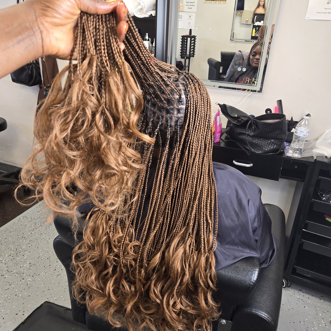 Betsy Braids Weaves N Cuts in Plano, TX
