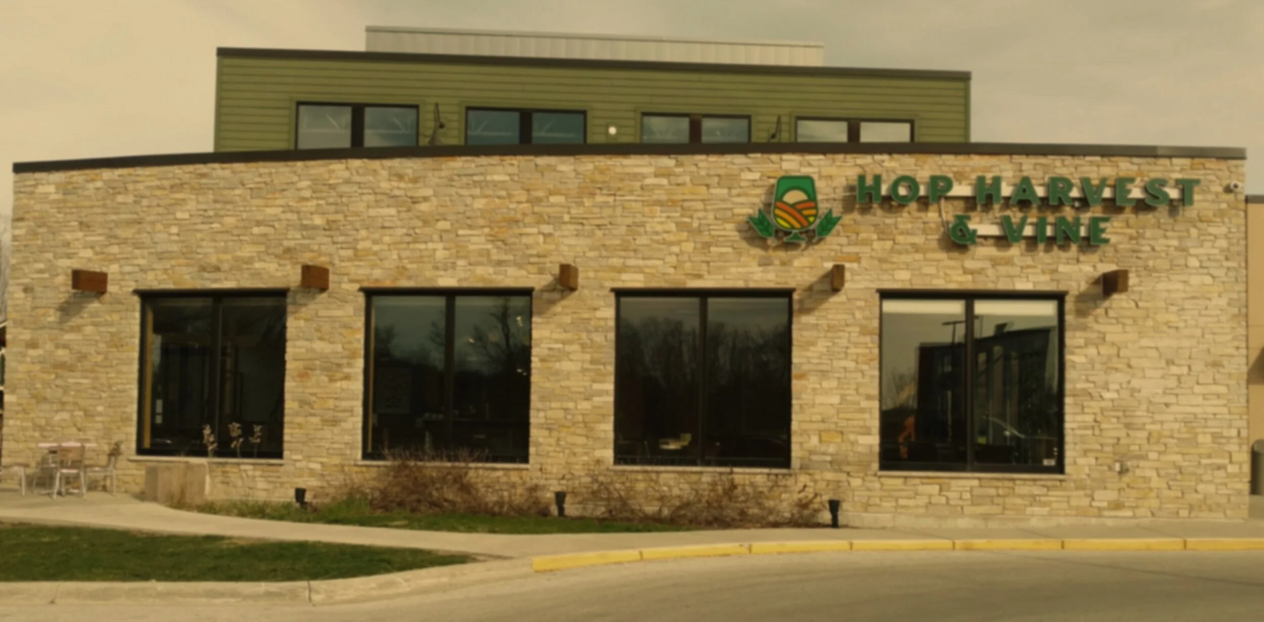 Hop Harvest & Vine in Pewaukee, WI (3)