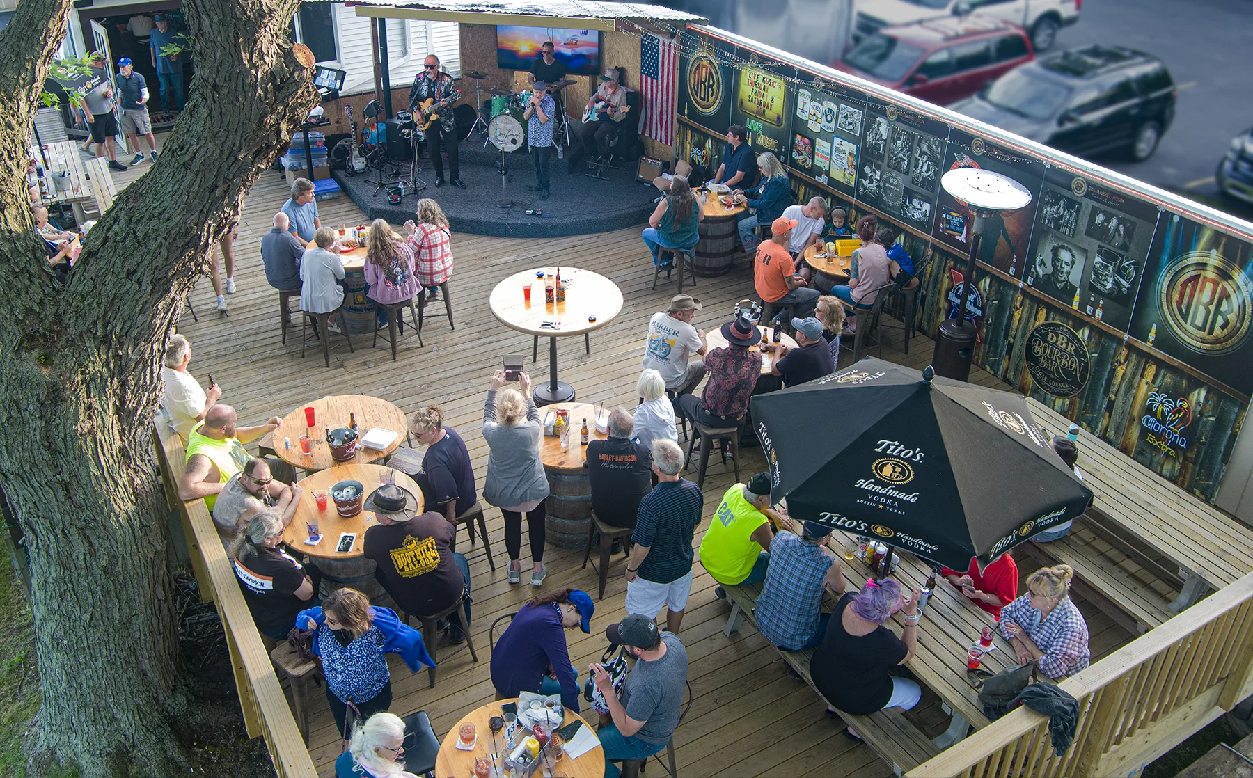 Das Barrel Room in Germantown, WI (2)
