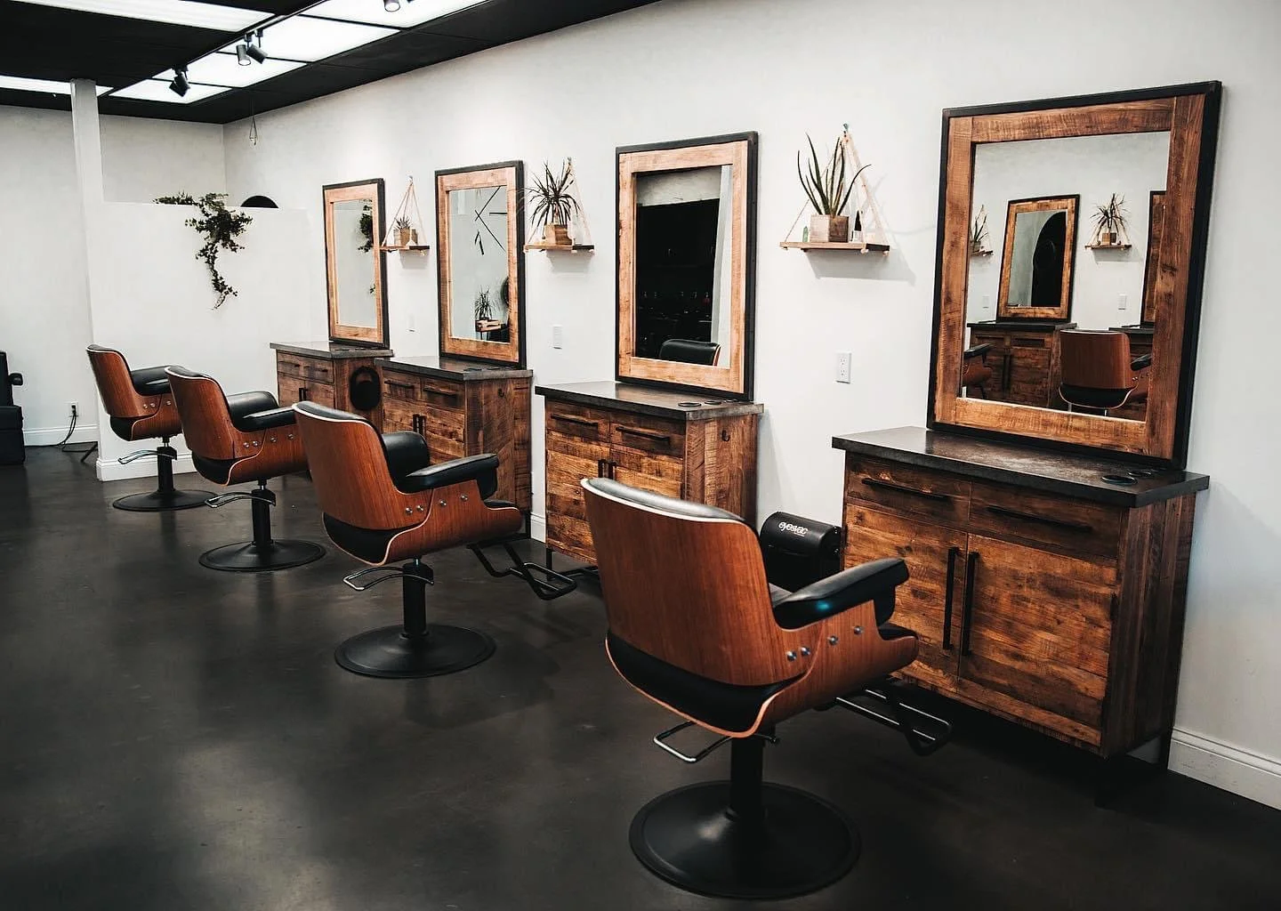 Alchemy Collective Hair Lab in Fountain Valley, CA (2)