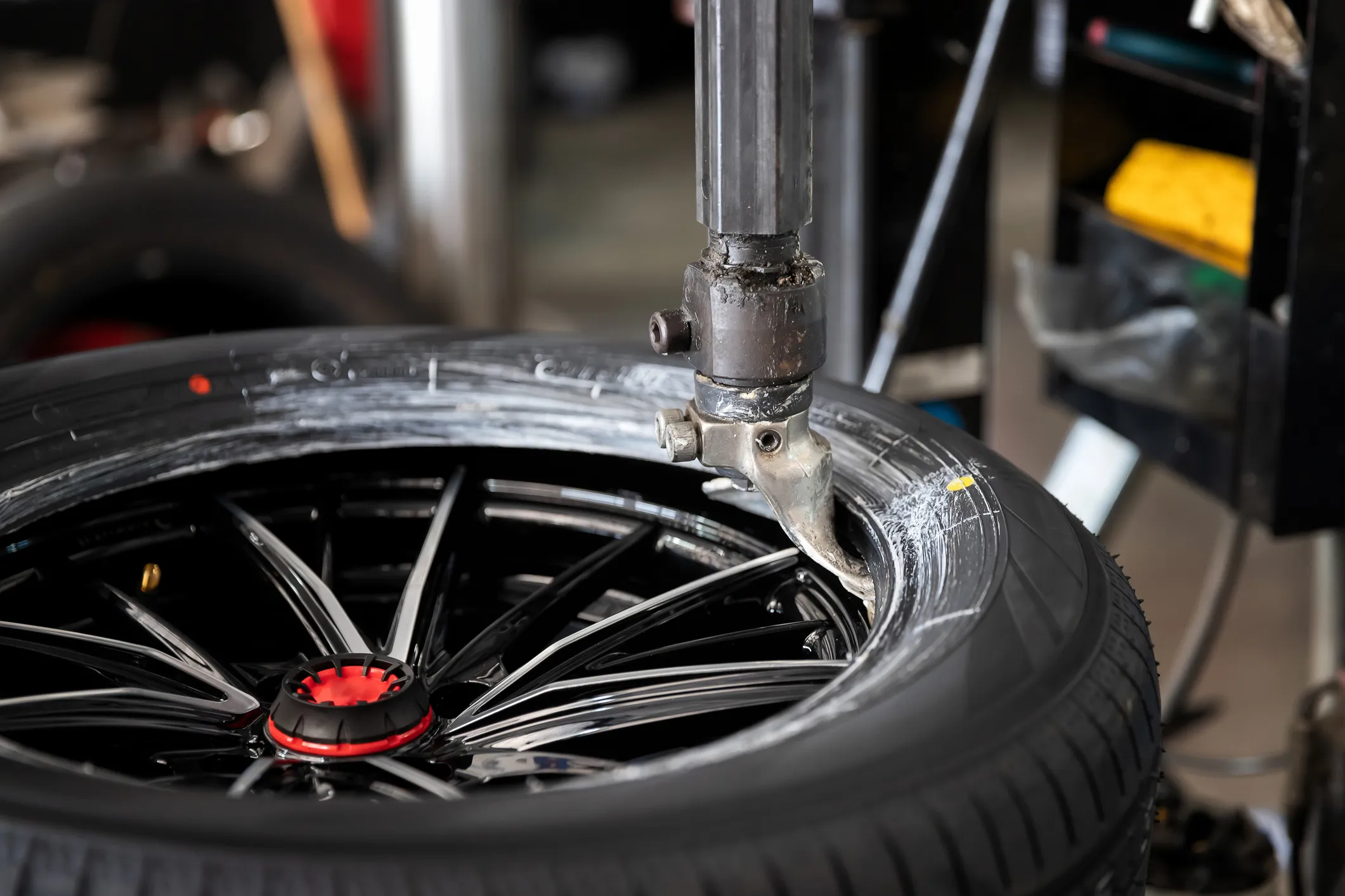 Sirenos Tire & Mufflers INC in Livingston, CA (6)