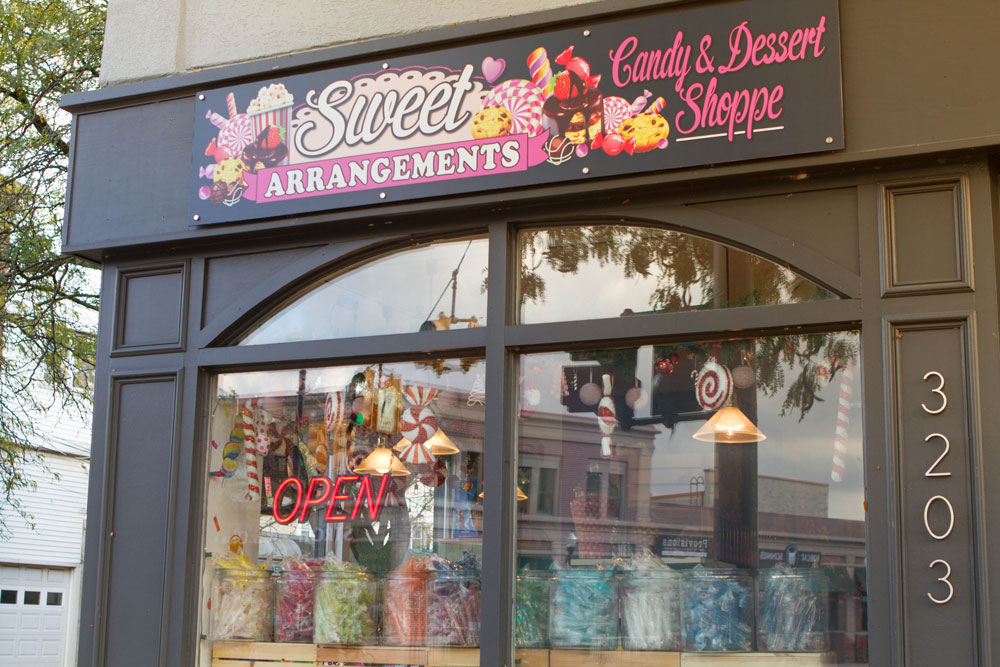 Sweet Arrangements in Wyandotte, MI (6)