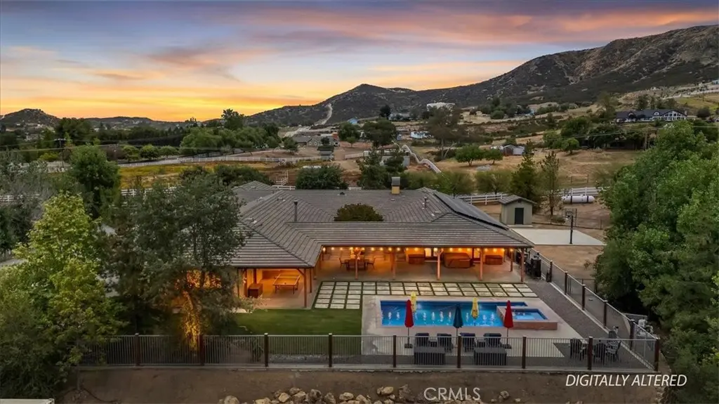 Charles Chacon Realty Group in Corona, CA (6)