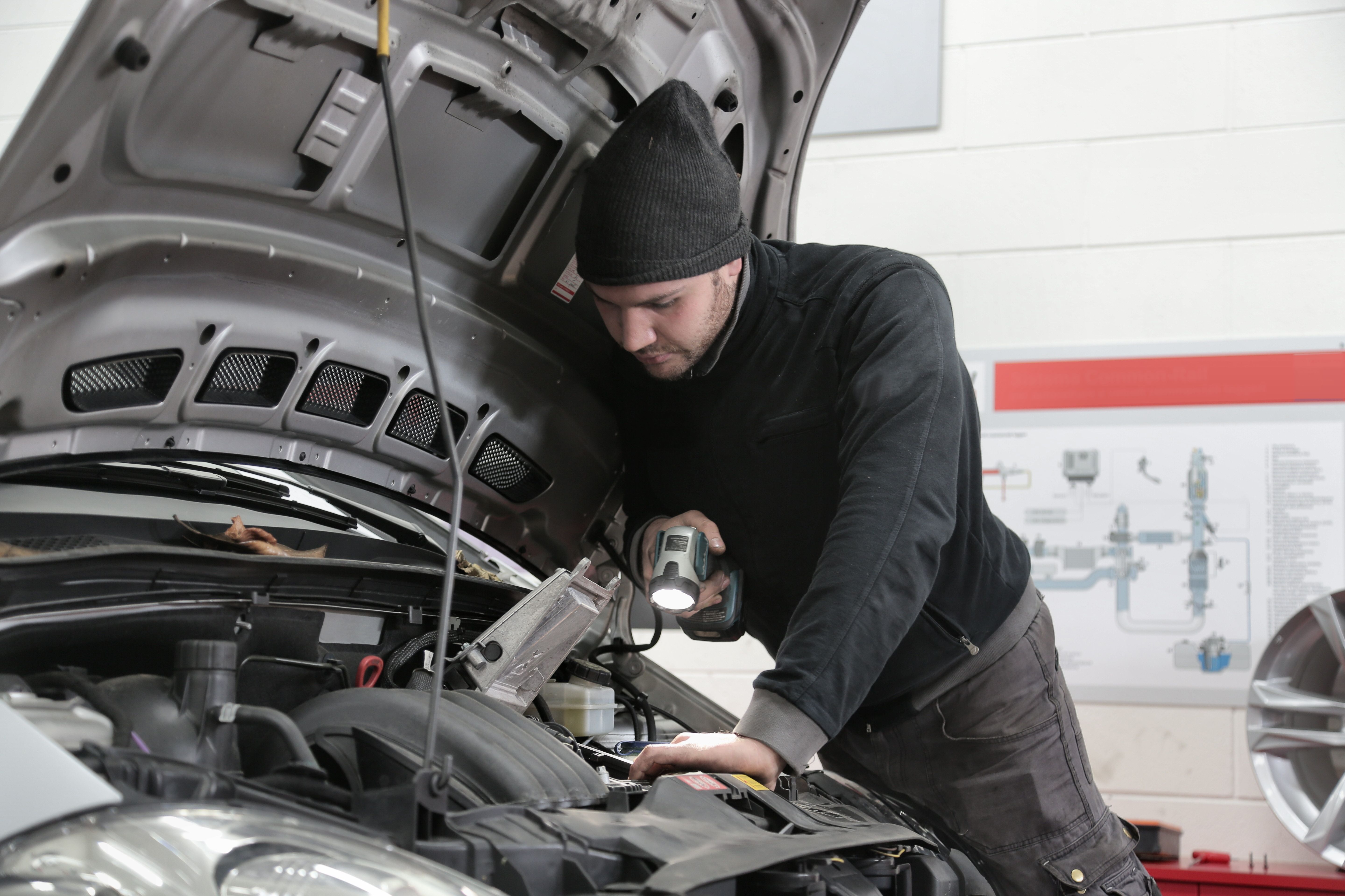 Raavi Auto Repairs in Matawan, NJ