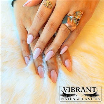 Vibrant Nails and Lashes in Berkeley, CA