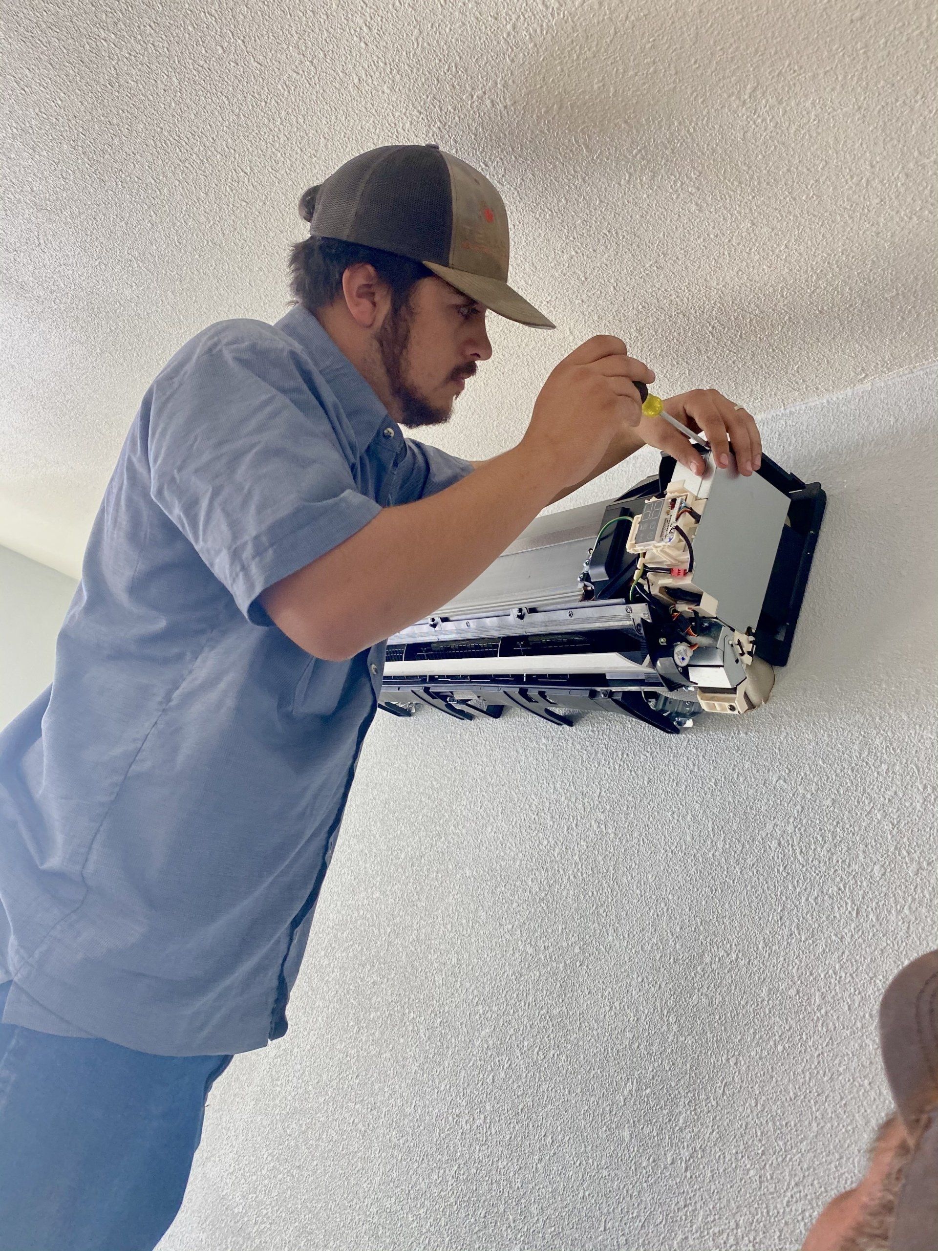 Robertson & Agnew Plumbing Heating & Air in Levelland, TX (4)