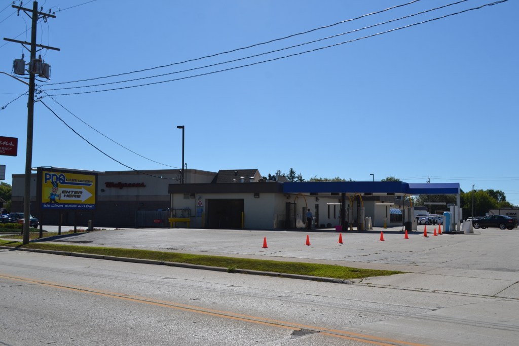 PDQ Car Wash - Manitowoc in Manitowoc, WI (4)