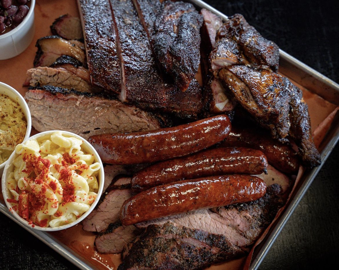 Victorian's Barbecue in Mart, TX (2)