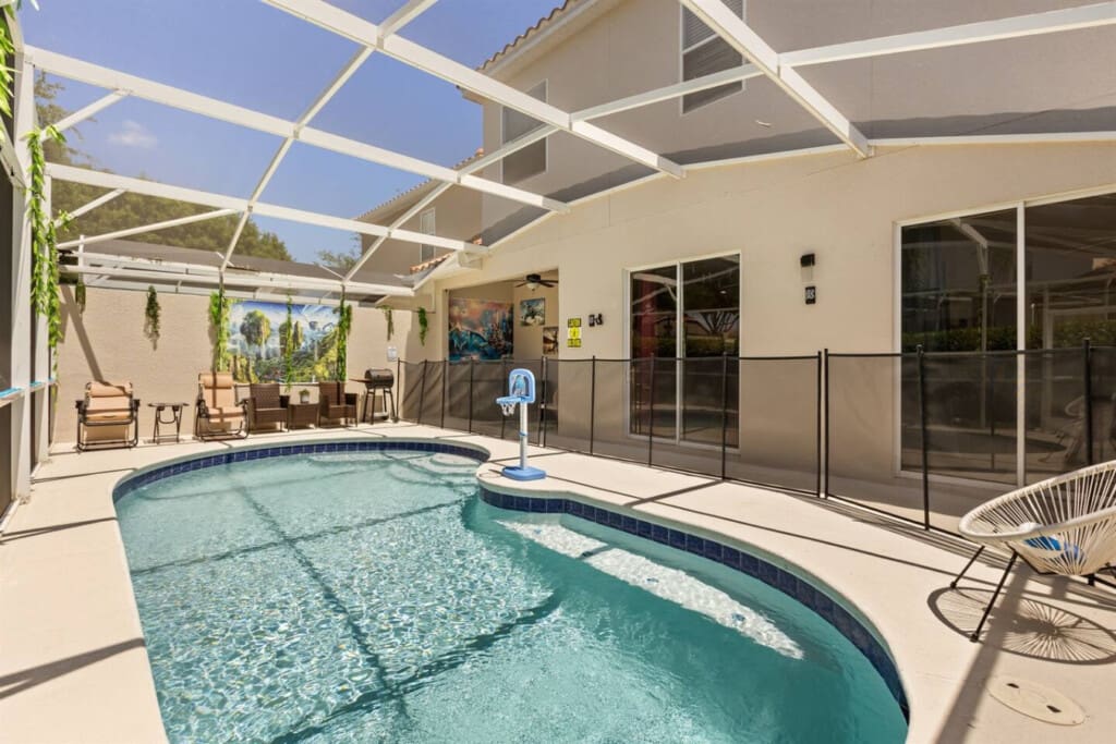 Florida HomeShares in Apopka, FL