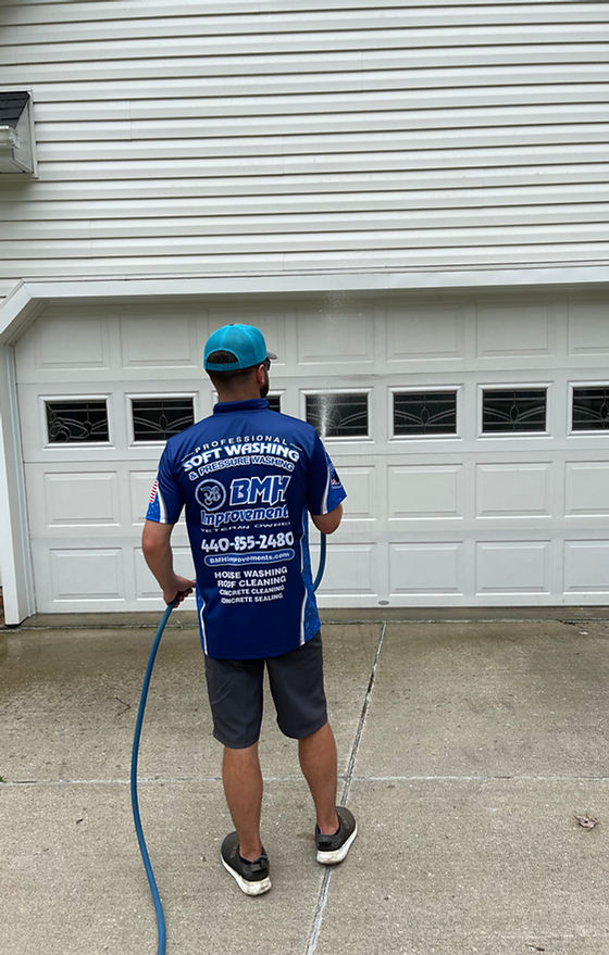 BMH Veteran Pressure Wash in Ashtabula, OH (2)