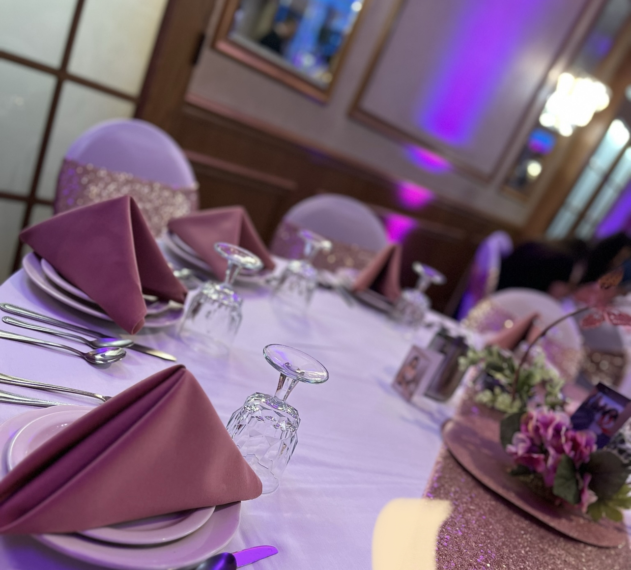 Mama Luigi's Restaurant & Banquets in Bridgeview, IL