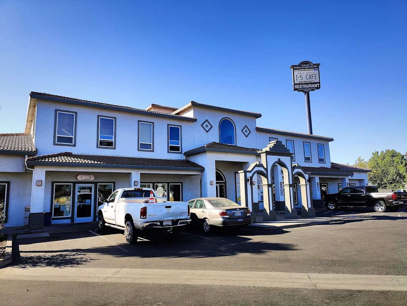 I-5 Cafe and Creamery in Orland, CA
