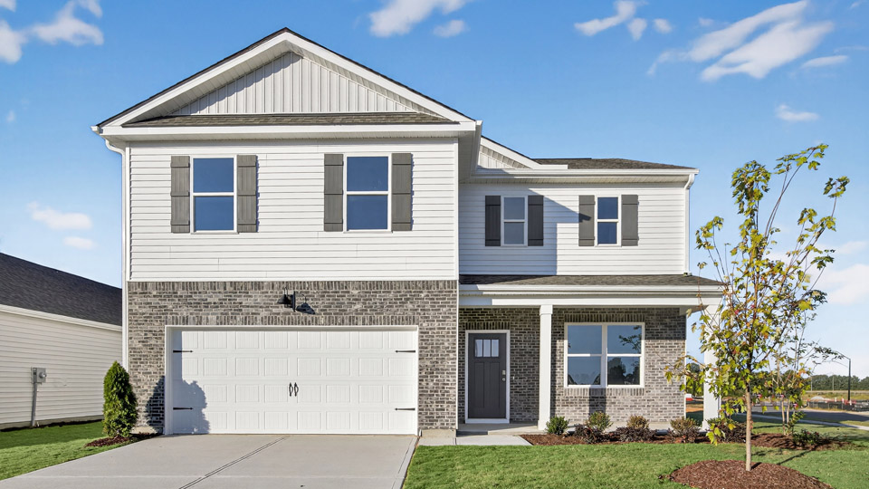 McKay Place by D.R. Horton in Lillington, NC (3)
