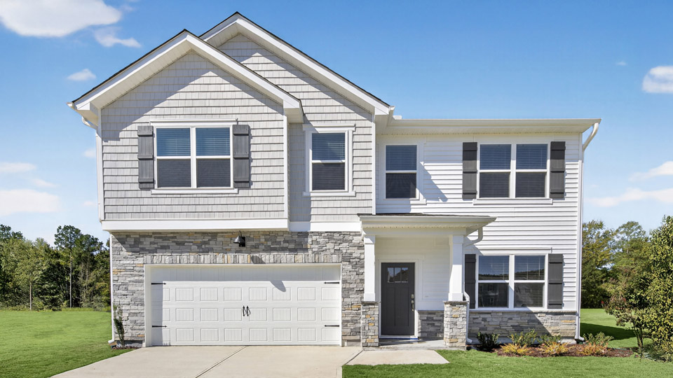McKay Place by D.R. Horton in Lillington, NC (5)