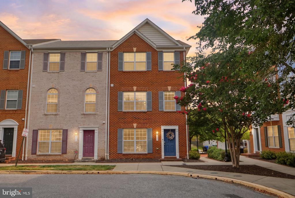 The Newgen Team of Long & Foster Real Estate in Annapolis, MD (3)