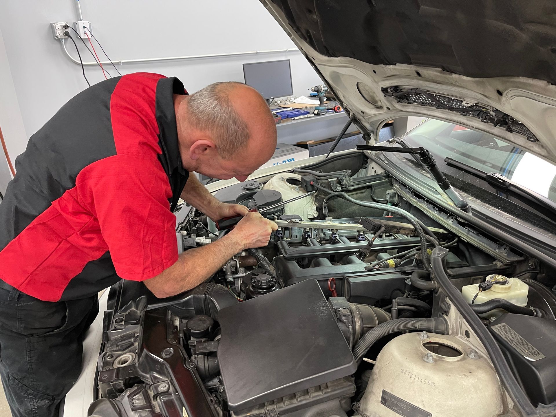 Mike Johns Imports Service & Repair for BMW, Mercedes, & MINI in Louisville in Louisville, KY (3)