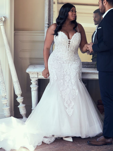 Curvaceous Couture Bridal in Columbia, MD (5)