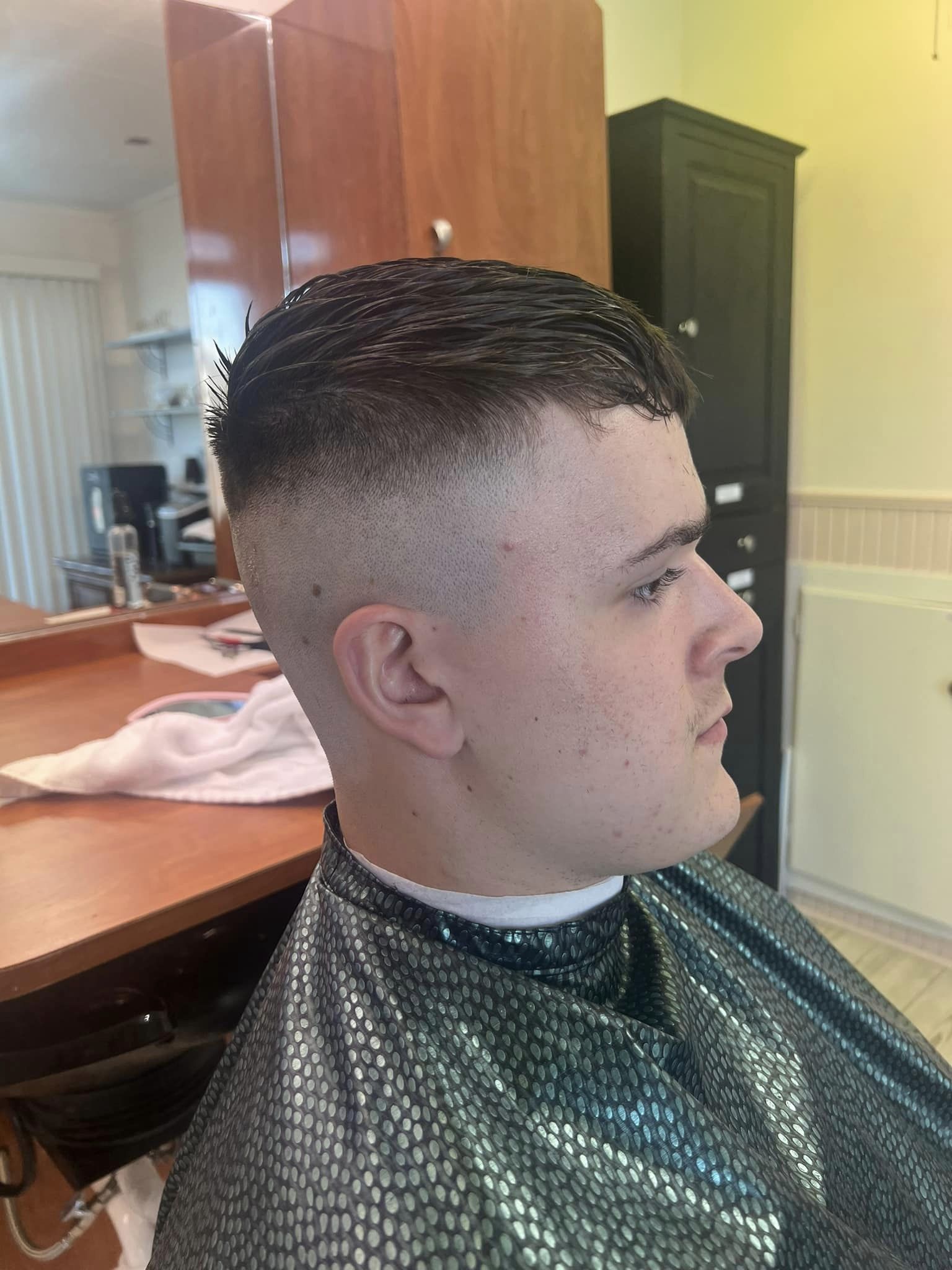 Shop Around the Corner - A Family Salon in Fortuna, CA (2)