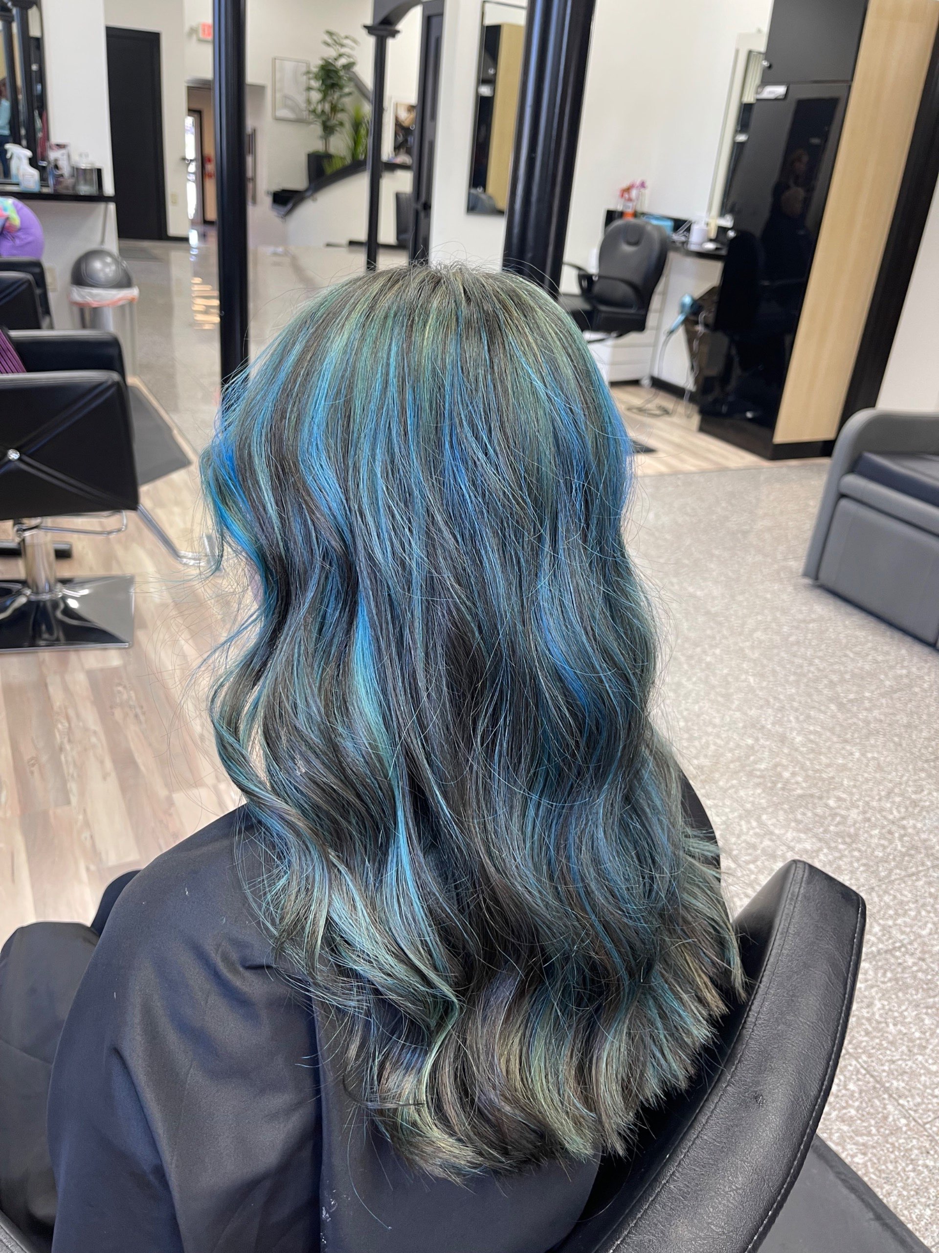 Arati's Hair & Nails Salon in Reynoldsburg, OH