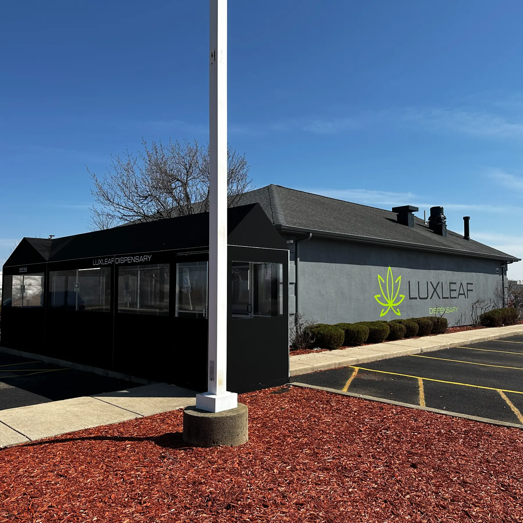 Lux Leaf Dispensary in Matteson, IL