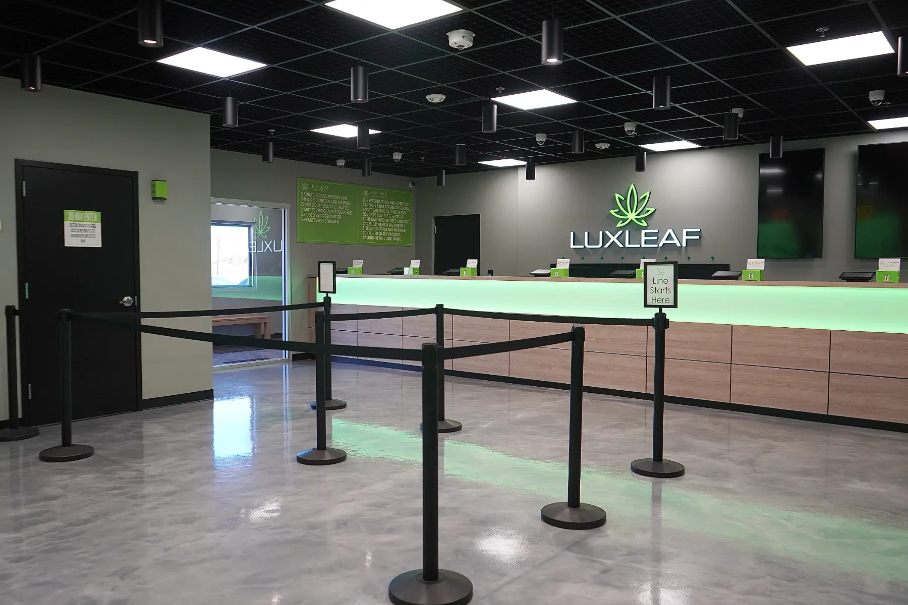 Lux Leaf Dispensary in Matteson, IL (4)