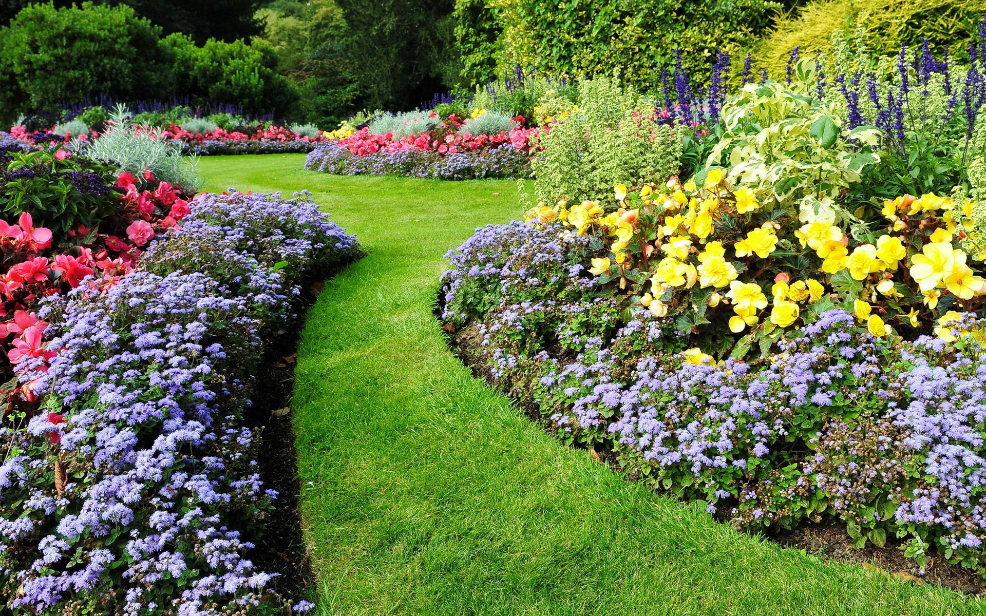 Britt's Landscaping Supplies in Lake Wales, FL