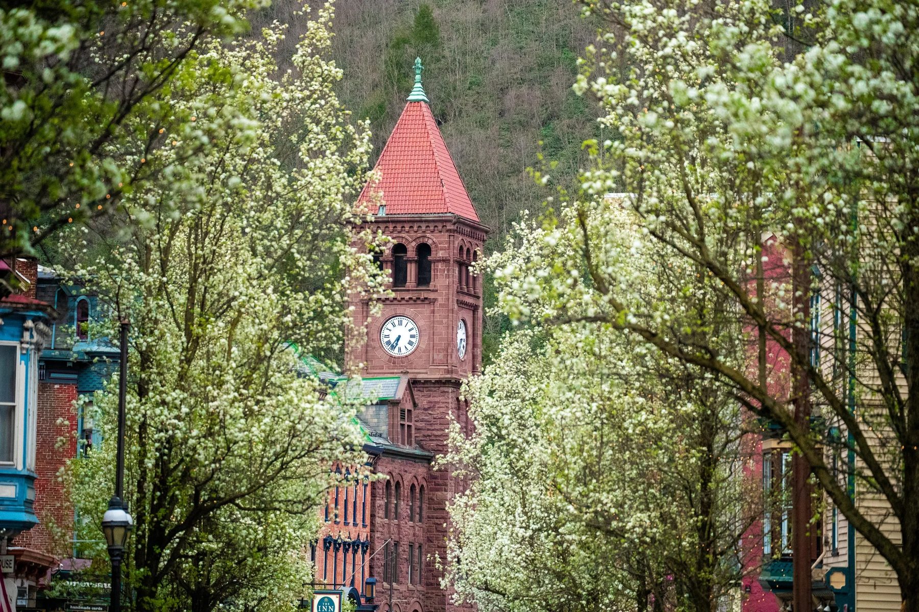 Ma's Crepes and Cakes in Jim Thorpe, PA