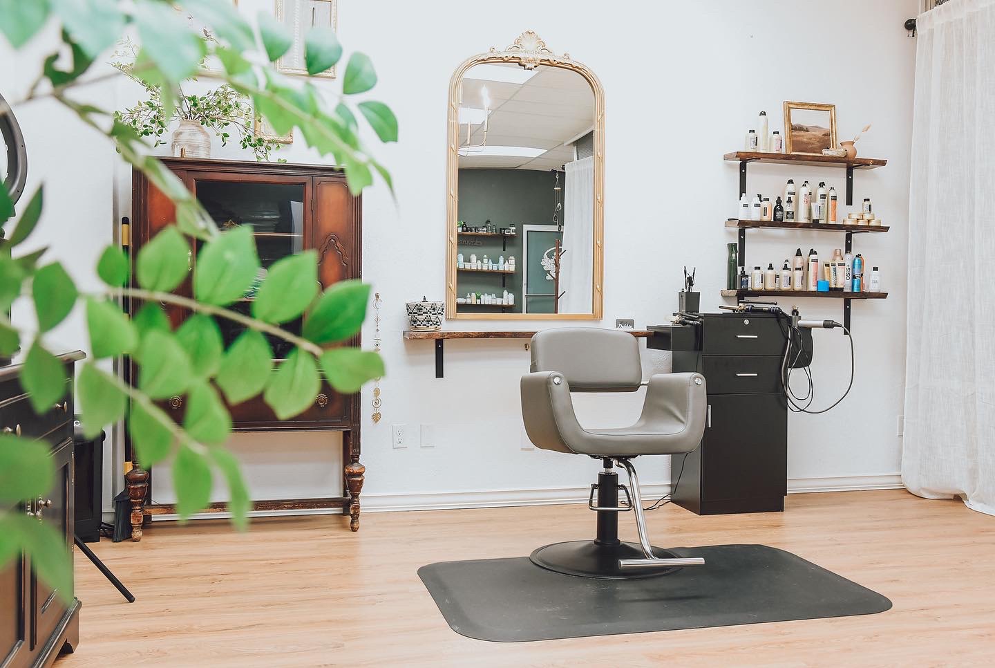 Salon D’Elle in Sturgeon Bay, WI