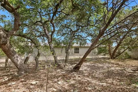 Shelli Beck, Compass Real Estate in Wimberley, TX (2)