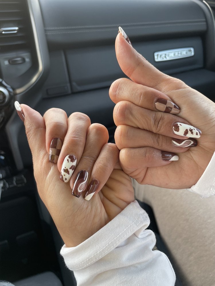 Village Nails & Spa in Thousand Oaks, CA (5)