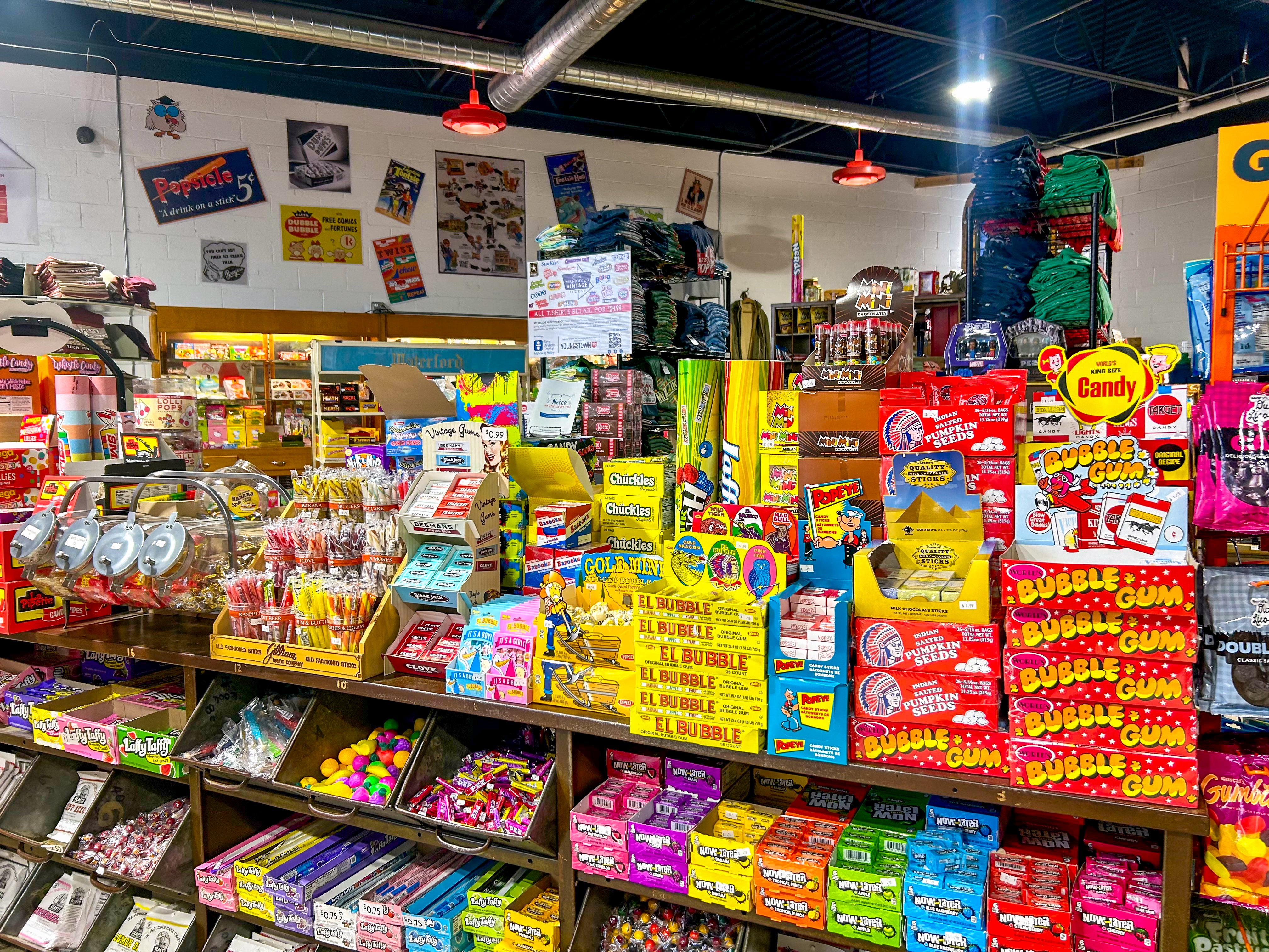Sweet Memories Vintage Tees & Candy in Girard, OH (2)