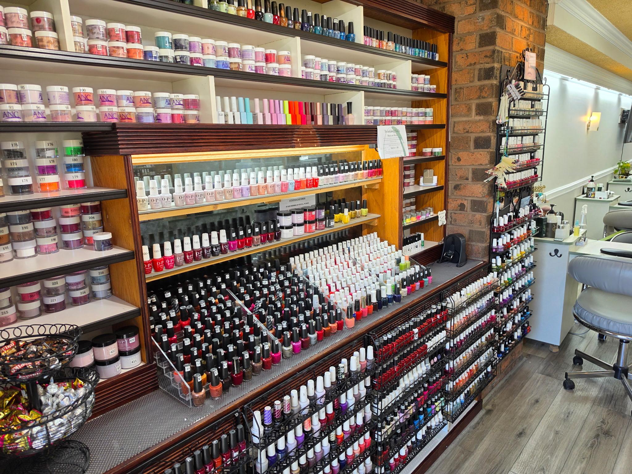 Twinkling Nails in Ambler, PA