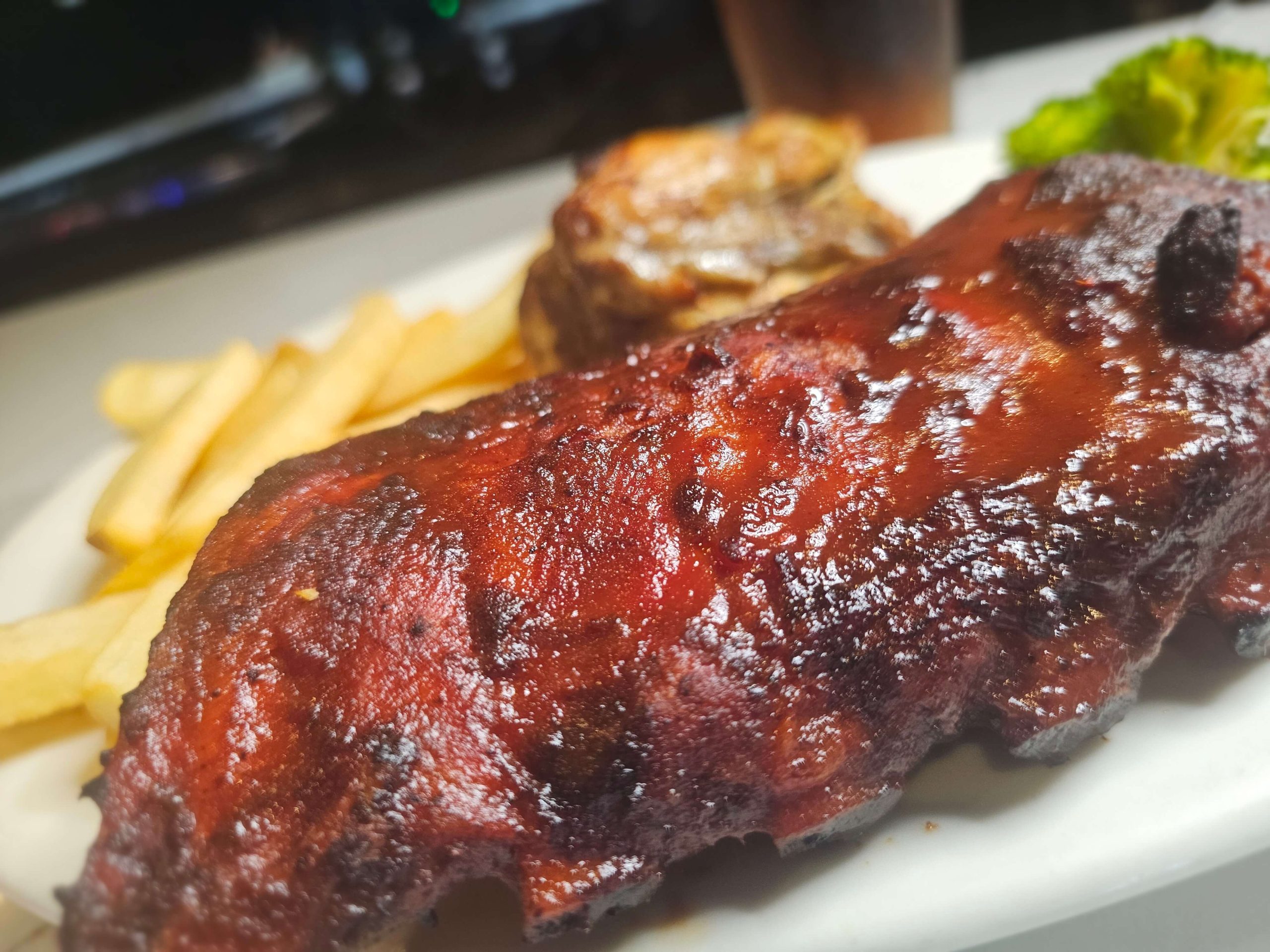 Lake Avenue Tavern in Glenview, IL (3)