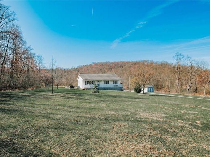 Deneen Krowicki, Real Estate Agent in Greensburg, PA (4)