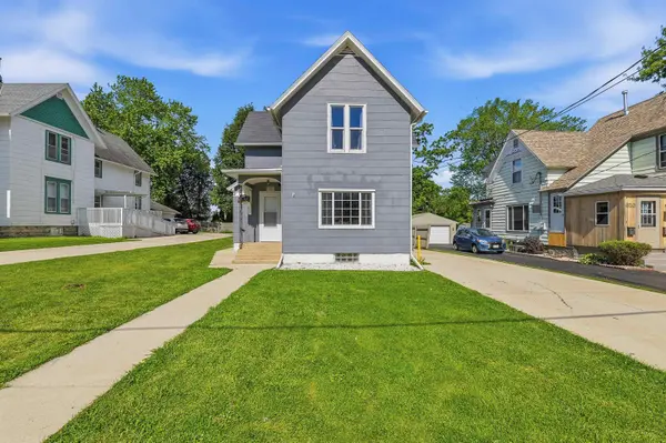 Bridget Horstmann - Real Home Realty l Brokered by Real Broker in Beaver Dam, WI