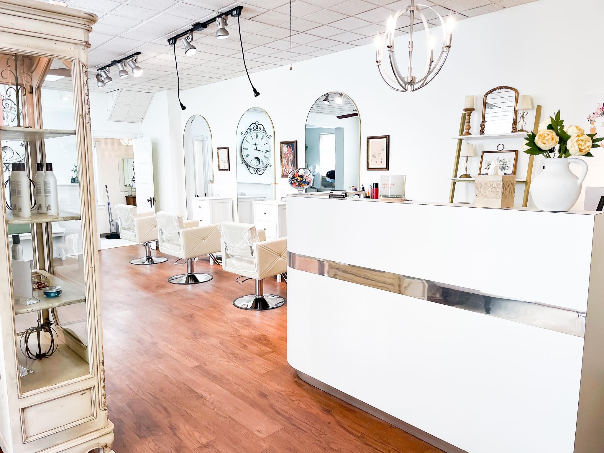 Hair Haven with Lauren & Lynda in Langhorne, PA