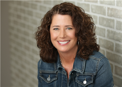 Courtney Johnson Edina Realty in Hayward, WI