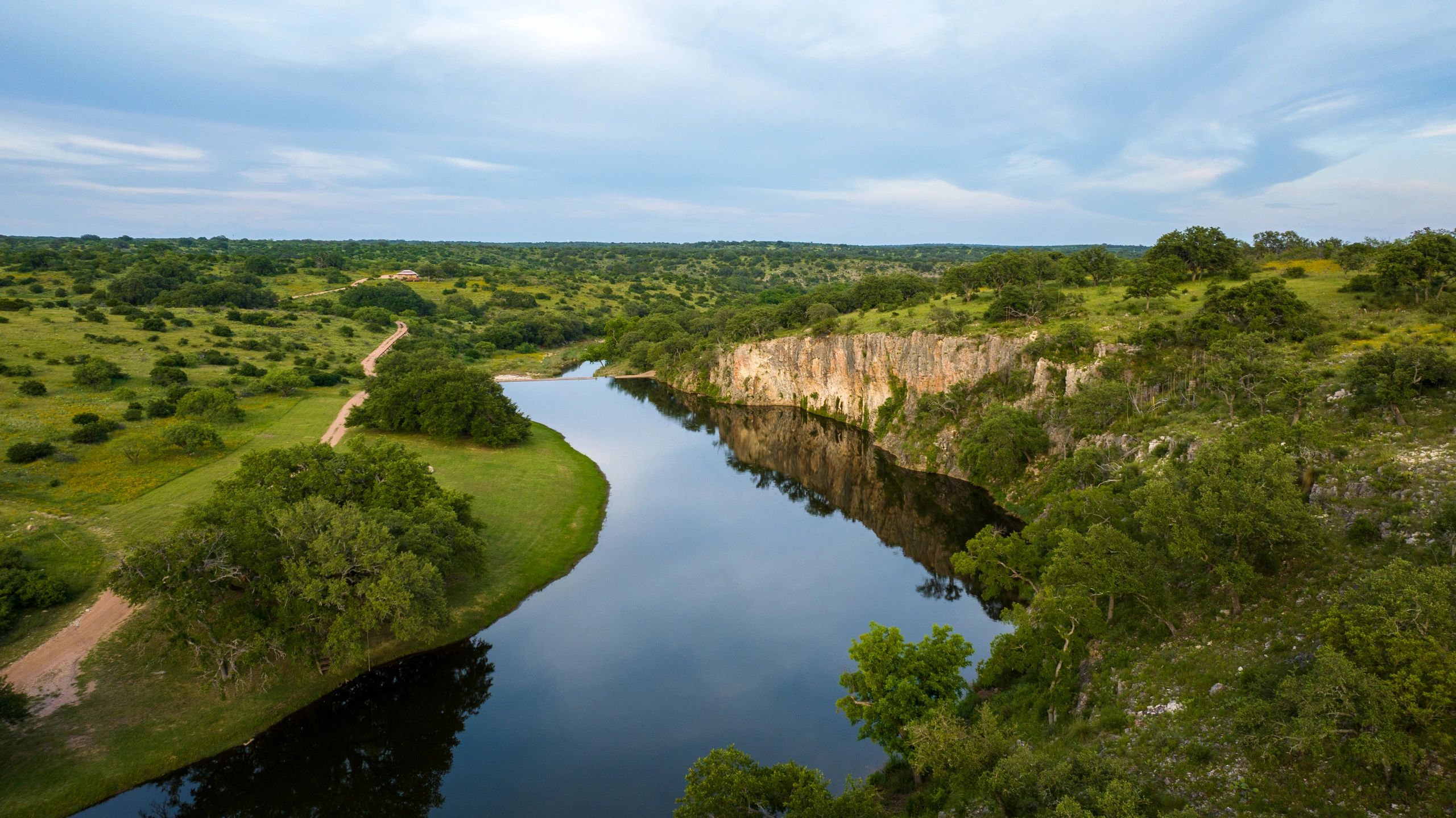 Joe David Yates & Assoc. in Mason, TX