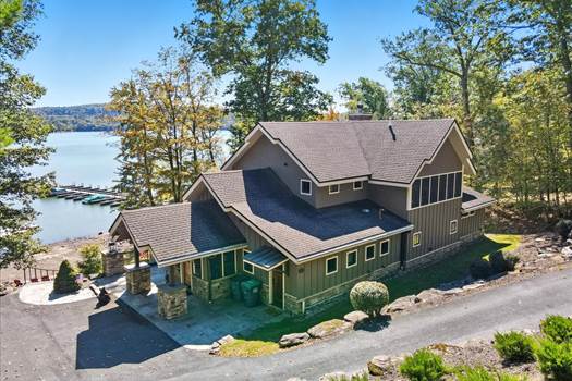 Bridget Gelderman, Realtor in Hawley, PA (5)
