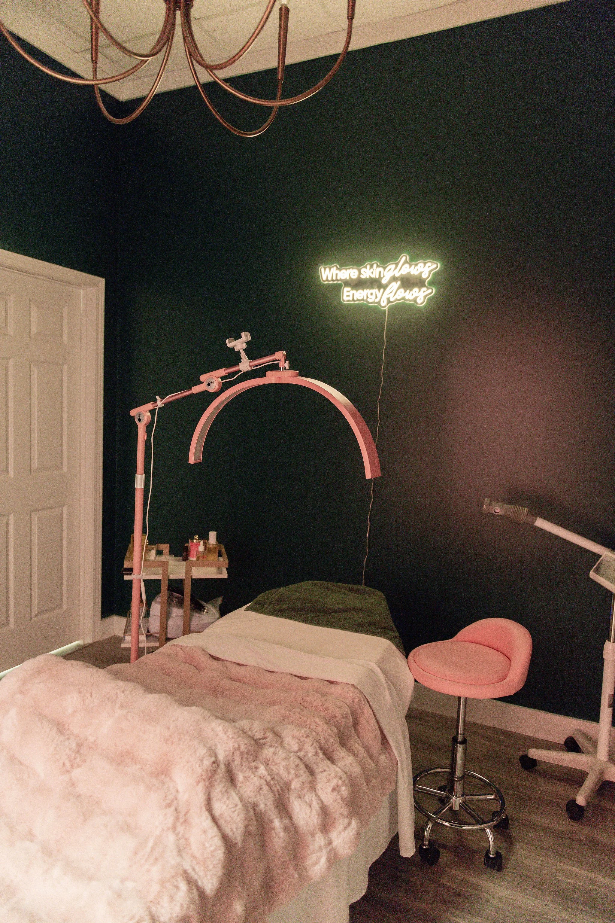 Allia Beauty Lounge in Grantville, GA