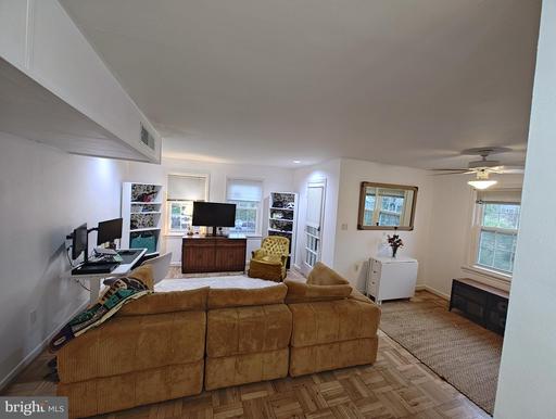 Nesbitt Realty in Alexandria, VA (3)